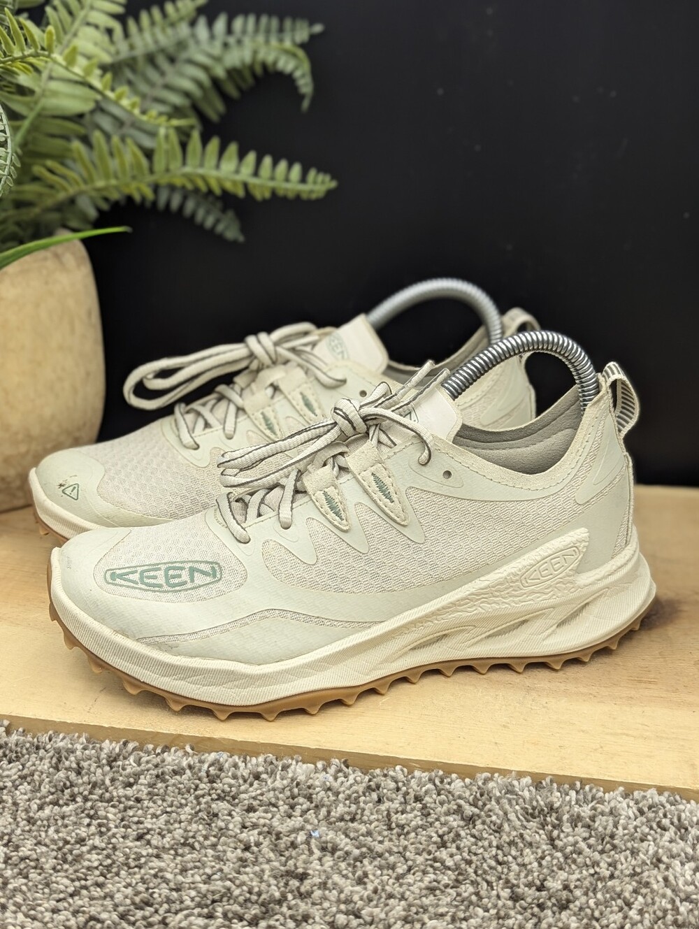 Keen Zionic Speed Women's Size 7 Hiking Trail Shoes Casual Comfort Walking